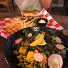 Brew Cafe & Wine Bar 여행 사진