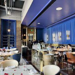 Large Eight Italy Lounge&Restaurant User Photo