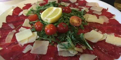 Melrose's Las Américas