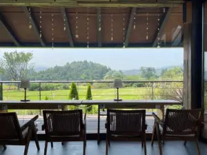Top 3 Restaurants for Views & Experiences in Leshan