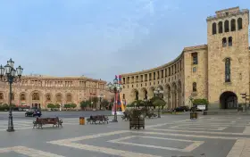 Площадь Республики