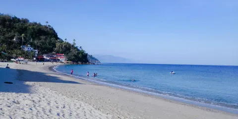 加萊拉港白沙灘