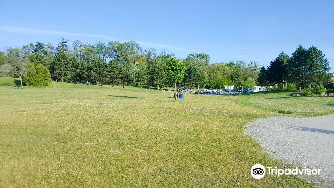 Hotels near Erindale Park