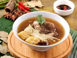萬利肉骨茶餐室
