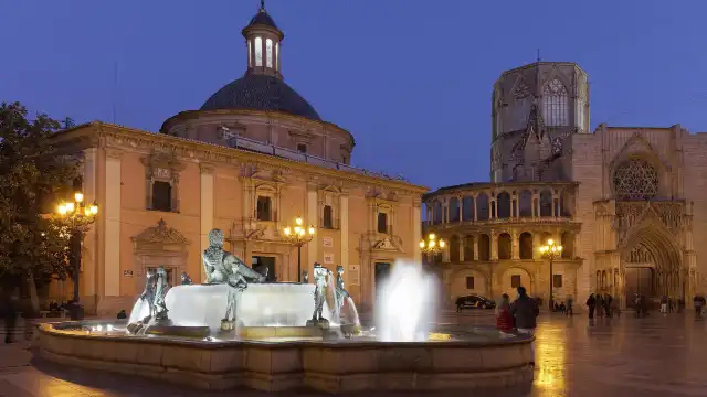 Queen's square