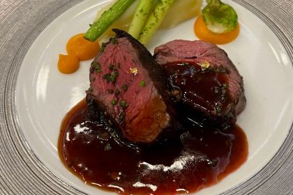 Ox Club Restaurant - Phnom Penh