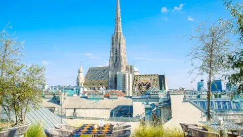 SKY Bar im STEFFL in Vienna