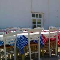 ギリシャの太陽の下で絶品地中海料理