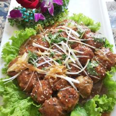 MANG QIAN MANG HOU MA MA CAI User Photo