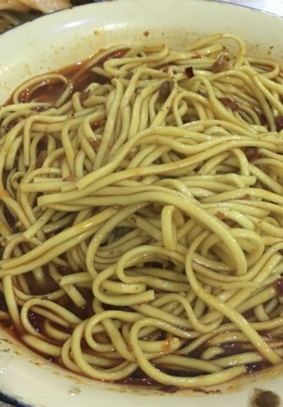 夏氏密制炸酱面(龙腾广场店)