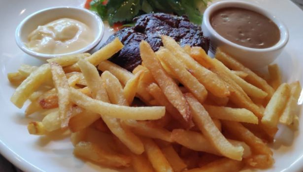 Denman Cellars Beer Cafe