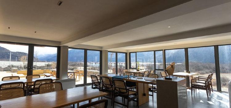 Shanzeju Resort Hotel (Linzhi Airport Branch) Shanzeju Reception Center Panorama Restaurant