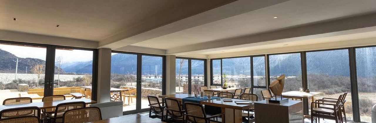 Shanzeju Resort Hotel (Linzhi Airport Branch) Shanzeju Reception Center Panorama Restaurant