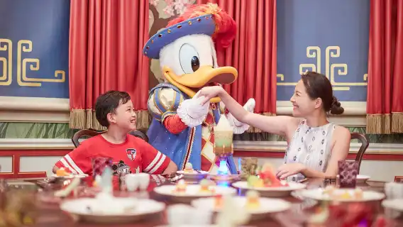 上海迪士尼度假區【33VIP 門票快速入園／8／14 項快通／尊享導覽／煙花花車位】