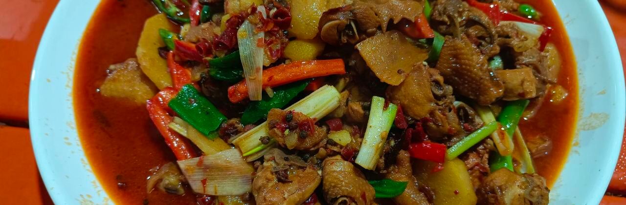 小妥餐饮醉美羊村饭庄(库尔德宁镇店)