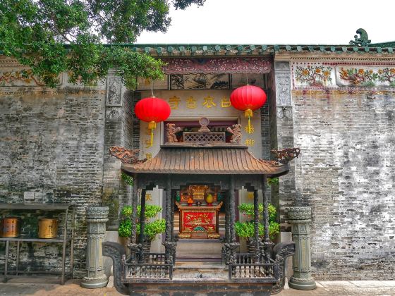 Zhong Shan Tianmen Baiyigu Temple