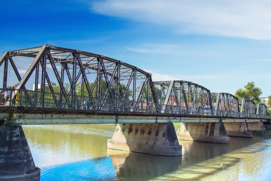 清邁平河鐵橋