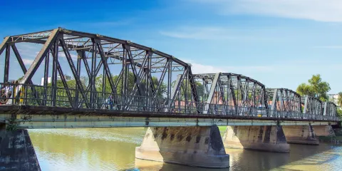清邁平河鐵橋