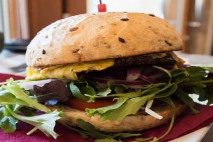 RUFUS rhythm & burger