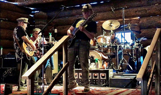 【美國鳳凰城】Neil Young & Crazy Horse《Love Earth》巡演 | 鳳凰城