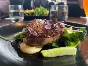Fiddlesticks Restaurant & Bar