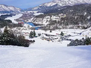 Tainai Ski and Snowboard area