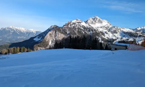 Millennium Express Tressdorfer Alm station