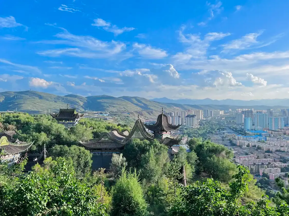 남산 공원 주변 호텔