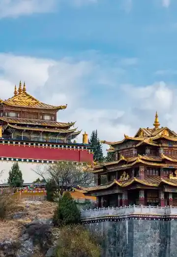 鄰近龜山公園的酒店