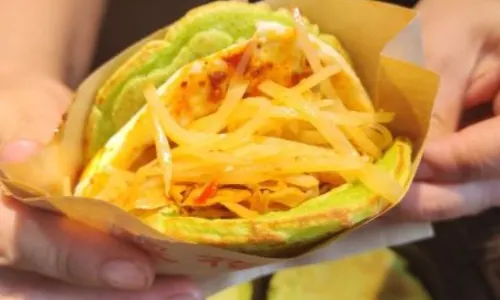 翠翠苗饼(凤凰古城店)