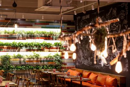 万禾都市农场 Brunch·Bistro(长宁来福士店)