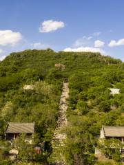 Qianfo Mountain (Thousand Buddha Mountain)