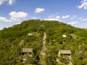 Qianfo Mountain (Thousand Buddha Mountain)