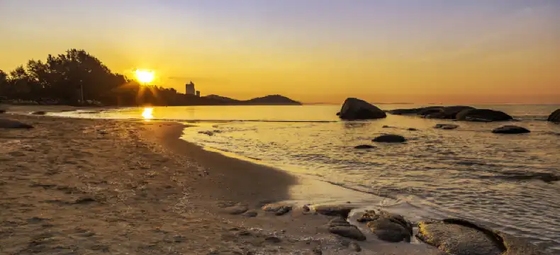 โรงแรมใกล้คลองเพ