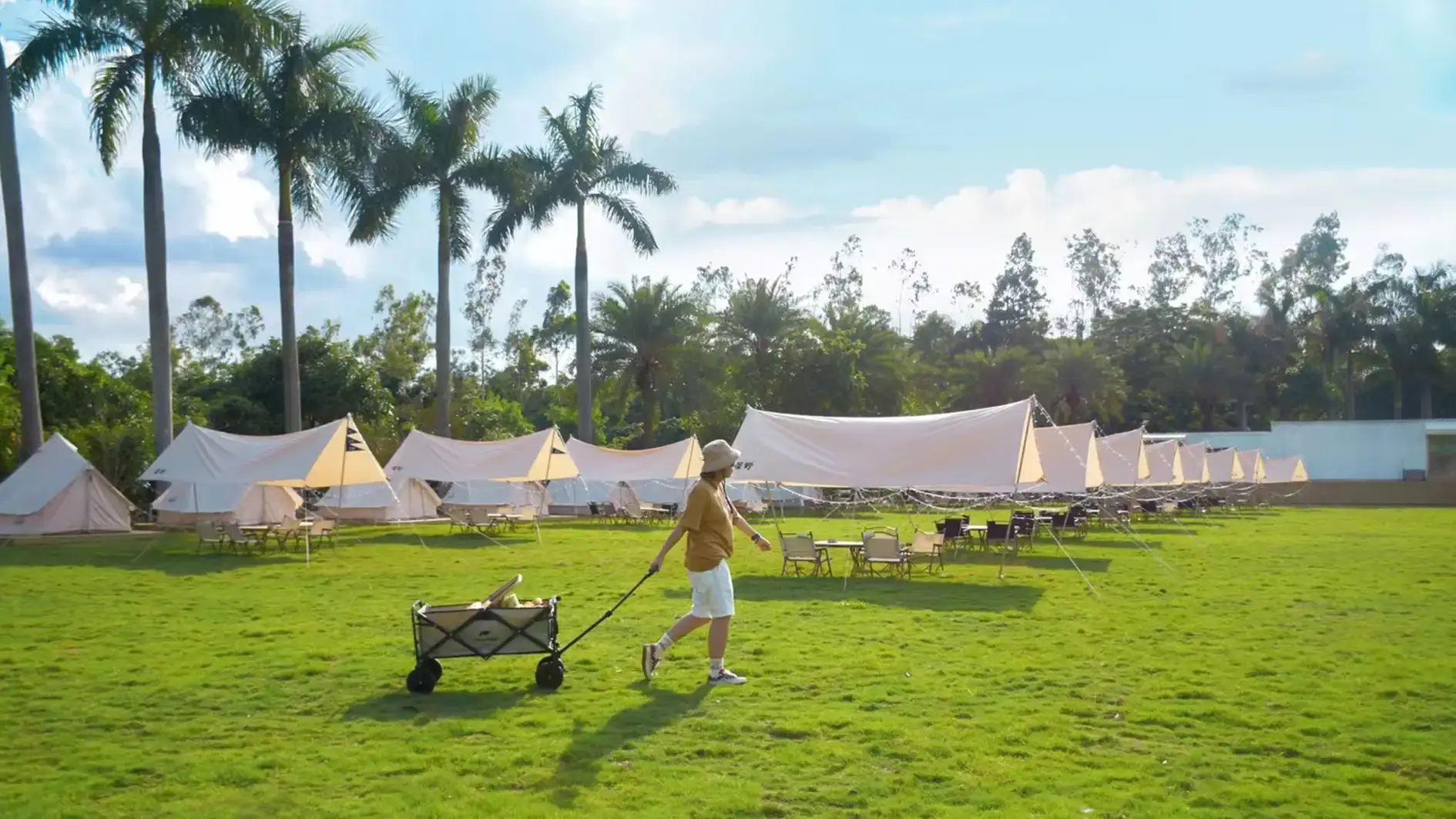 Hotels near Star Field Xingye Camp