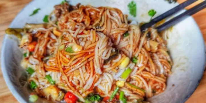 亞妹正宗海南粉店（騎樓老街店）