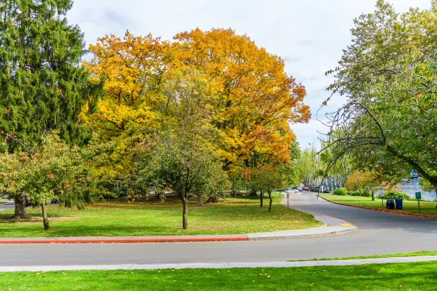 DoubleTree by Hilton Spokane-City Center