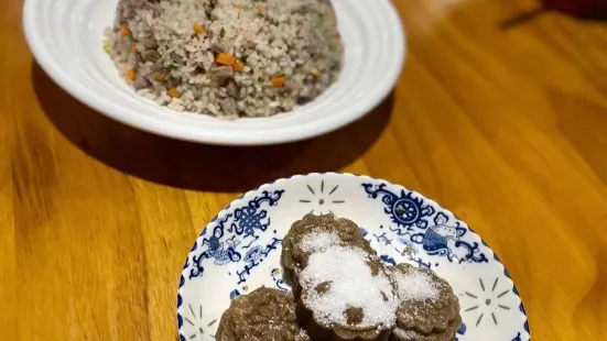 青海湖央茕林卡藏文化主题酒店·央茕川香食府