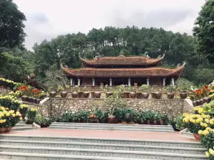 Dia Tang Phí Lai Pagoda