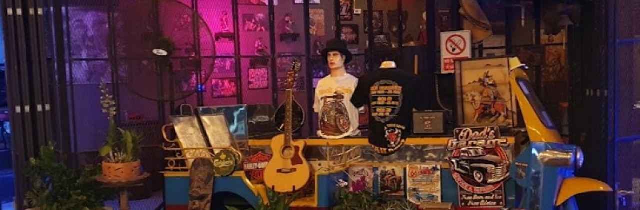 El Toro Loco Live Bar