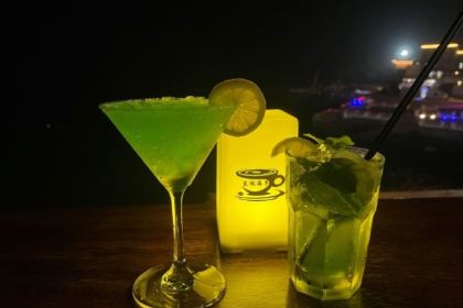 东极海子咖啡酒吧