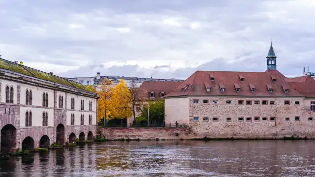 Hotels near Barrage Vauban