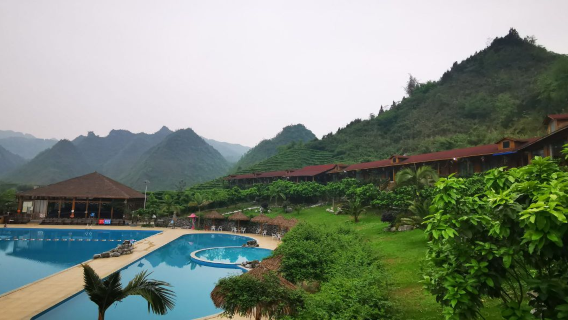 Yunong Valley Rural Tourism and Wellness Resort