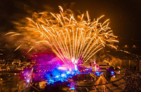 2026 zheng zhou jian ye dian ying xiao zhen xin chun yan hua xiu