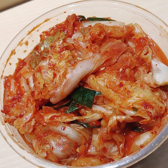 北角韓式超市醬油蟹泡菜牛肋骨隨時食得到