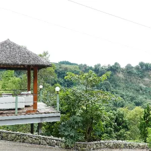 苗栗卓蘭鎮代觀山湖畔農場露營區