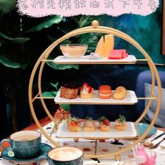 Shadow of Candle User Photo