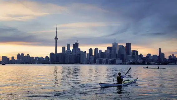 從美國西雅圖出發的最佳加拿大溫哥華一日遊巴士行程