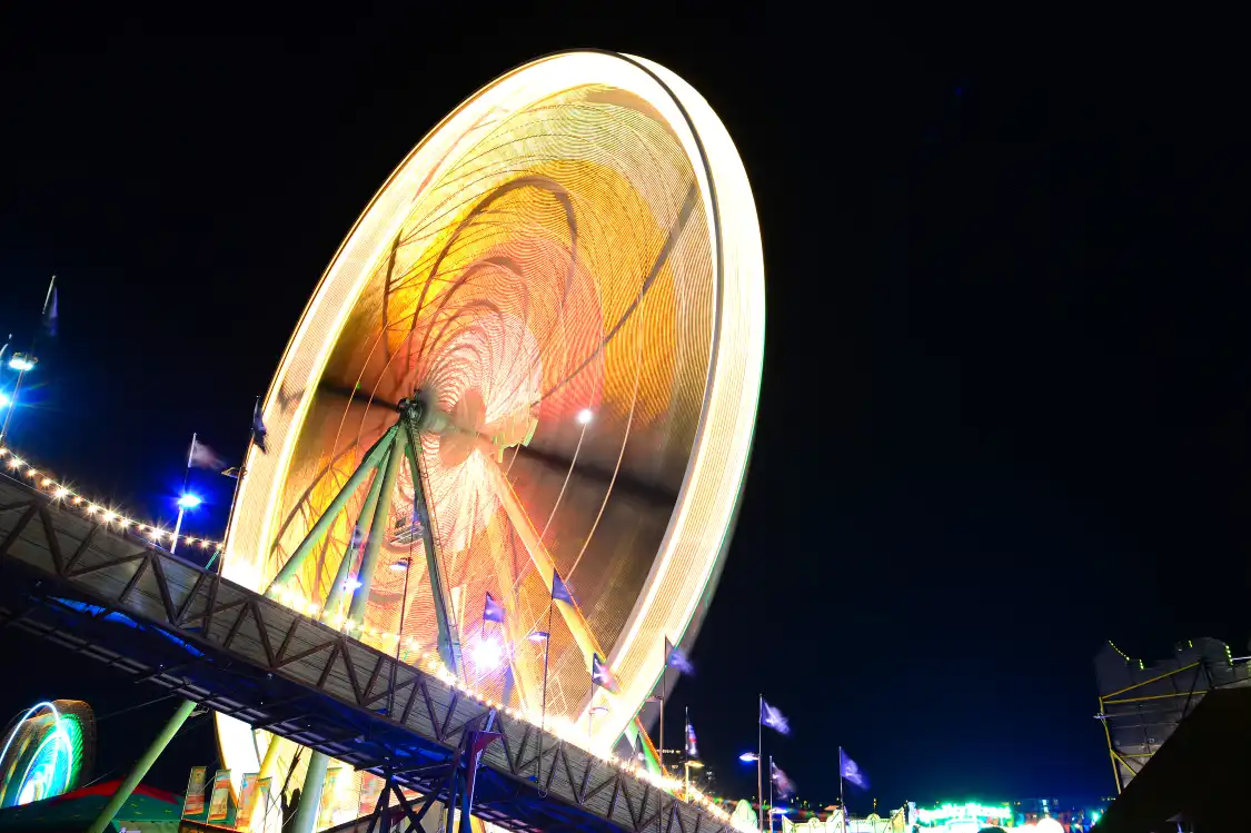 Hotels near The Wheel of Brisbane