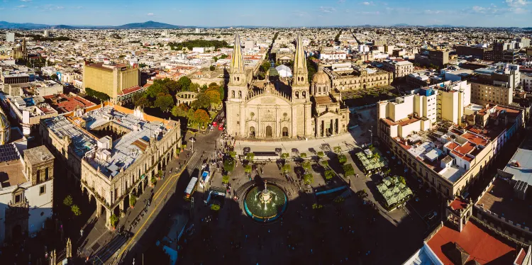 Vuelos Guadalajara Barcelona